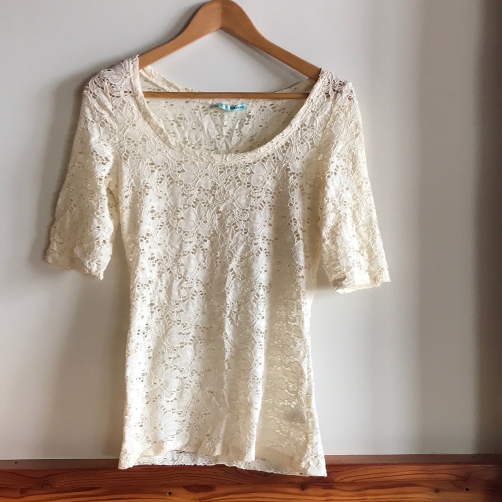 Women’s lace top